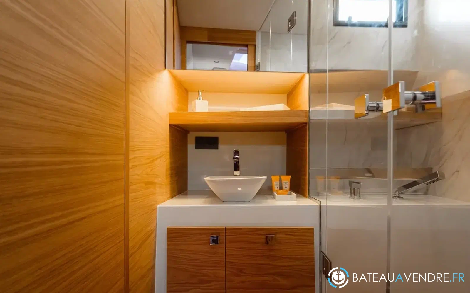 slider 13 De Antonio Yachts D50 Coupe