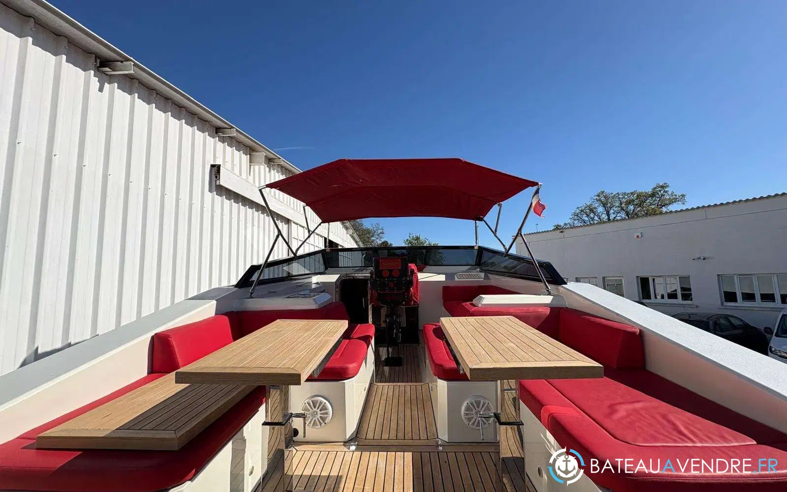 slider 1 Mazu Yachts 38