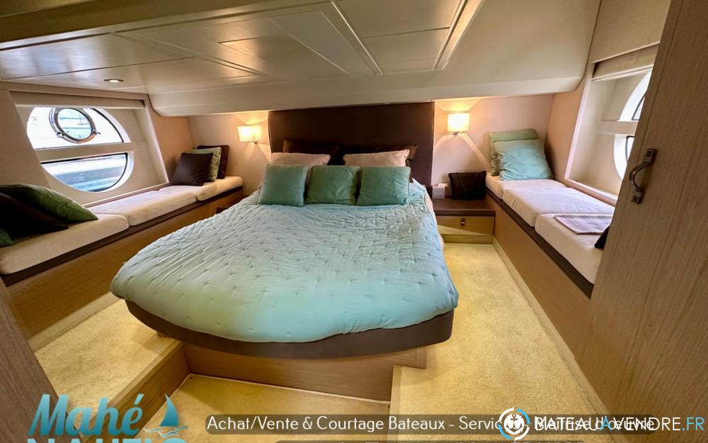 Beneteau Monte Carlo 5  interieur photo 2