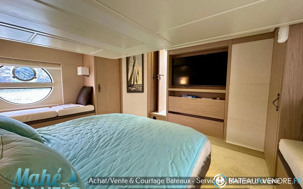 Beneteau Monte Carlo 5  interieur photo 3