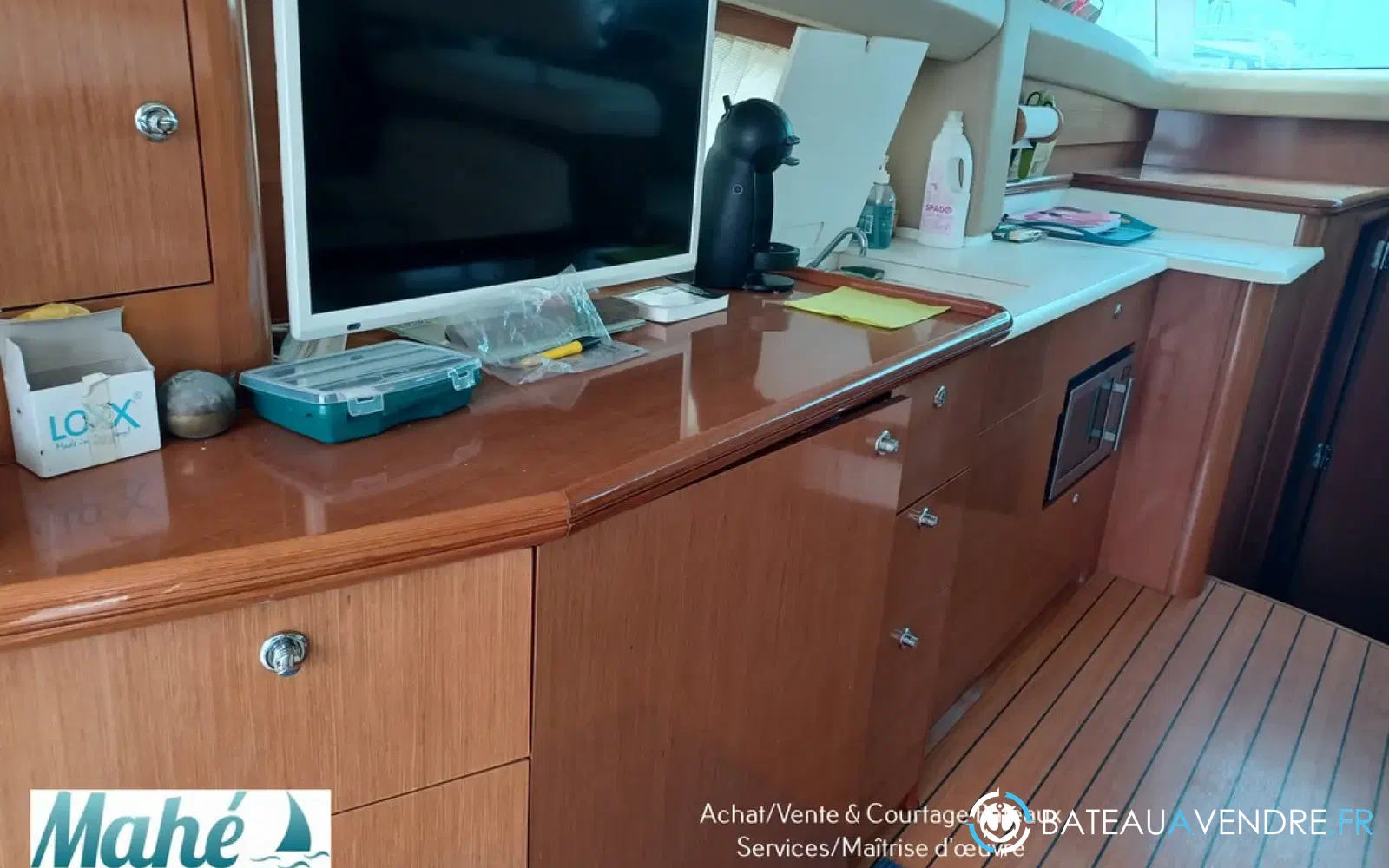 slider 28 Jeanneau Prestige 42 Fly