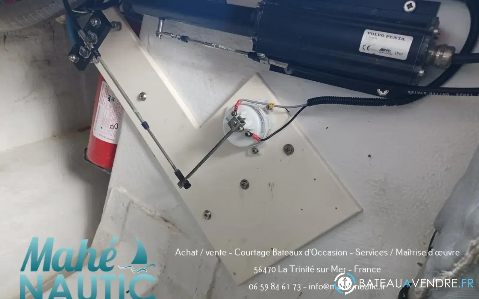 slider 15 Jeanneau NC 9