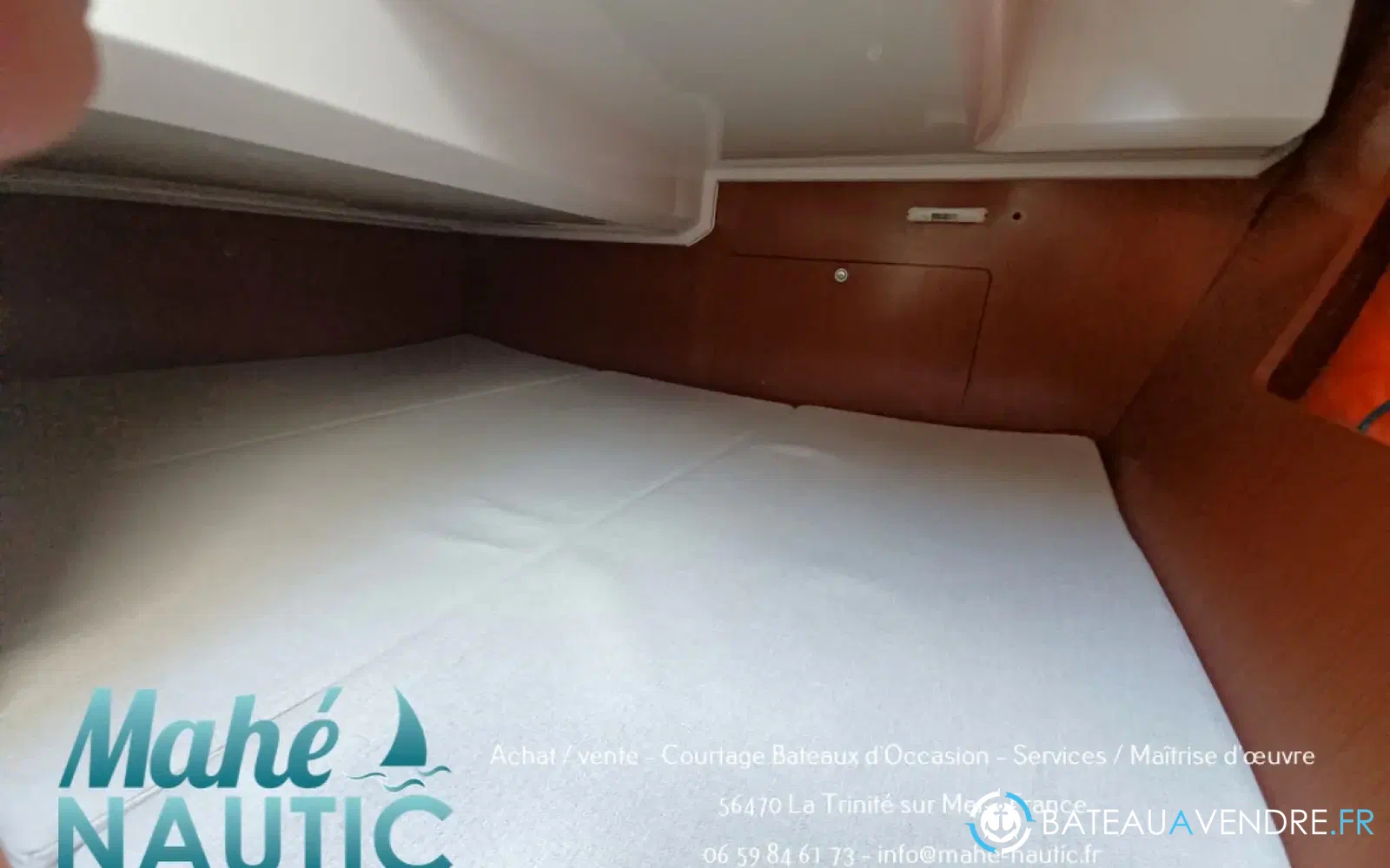 slider 3 Beneteau Antares 8.80 HB