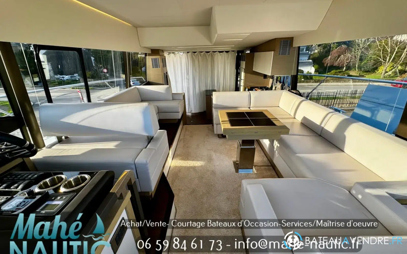 slider 14 Jeanneau Prestige 520 Fly