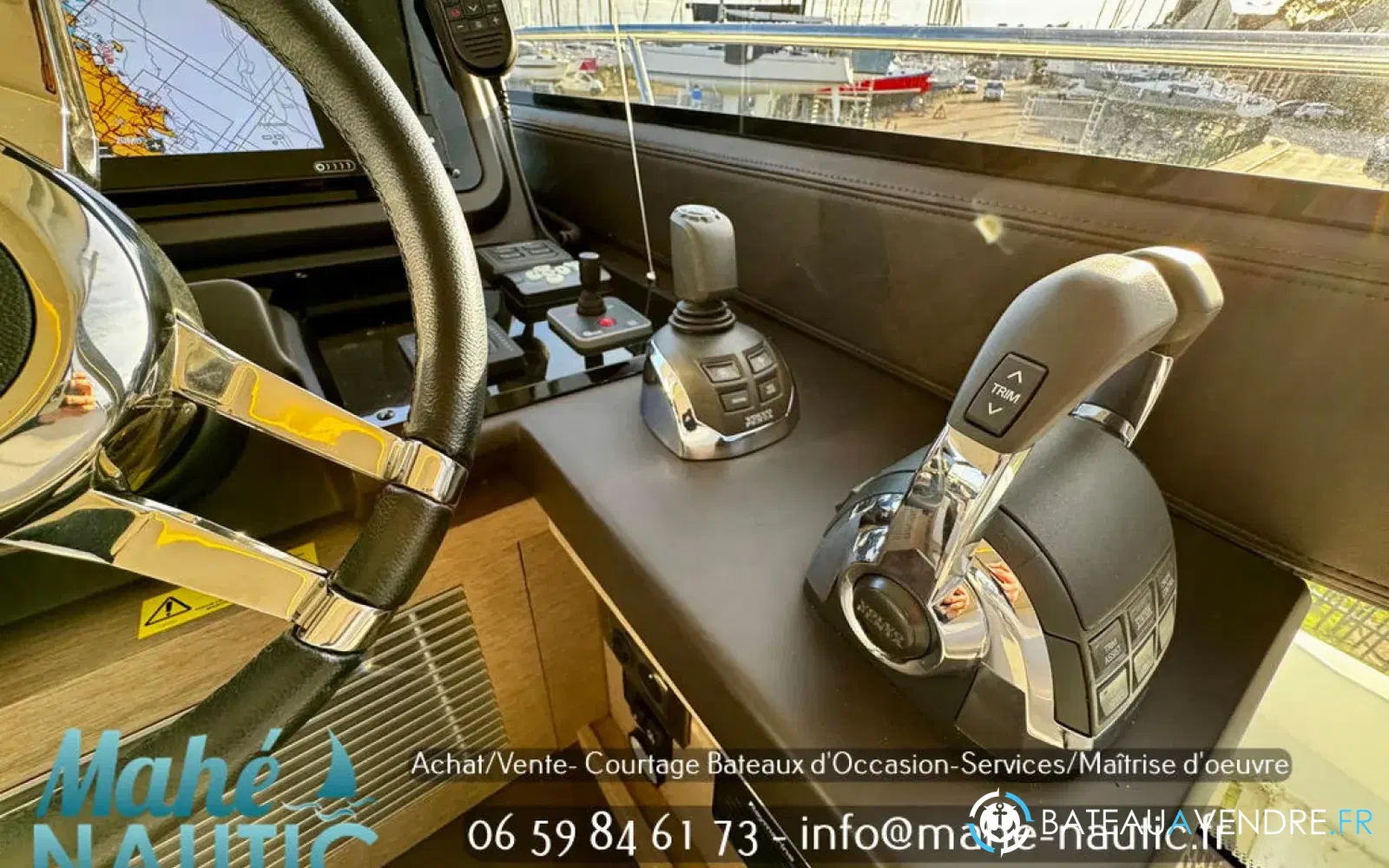 slider 17 Jeanneau Prestige 520 Fly
