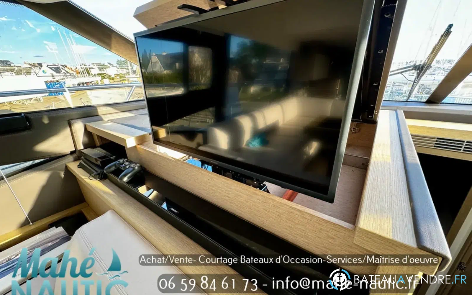 slider 18 Jeanneau Prestige 520 Fly