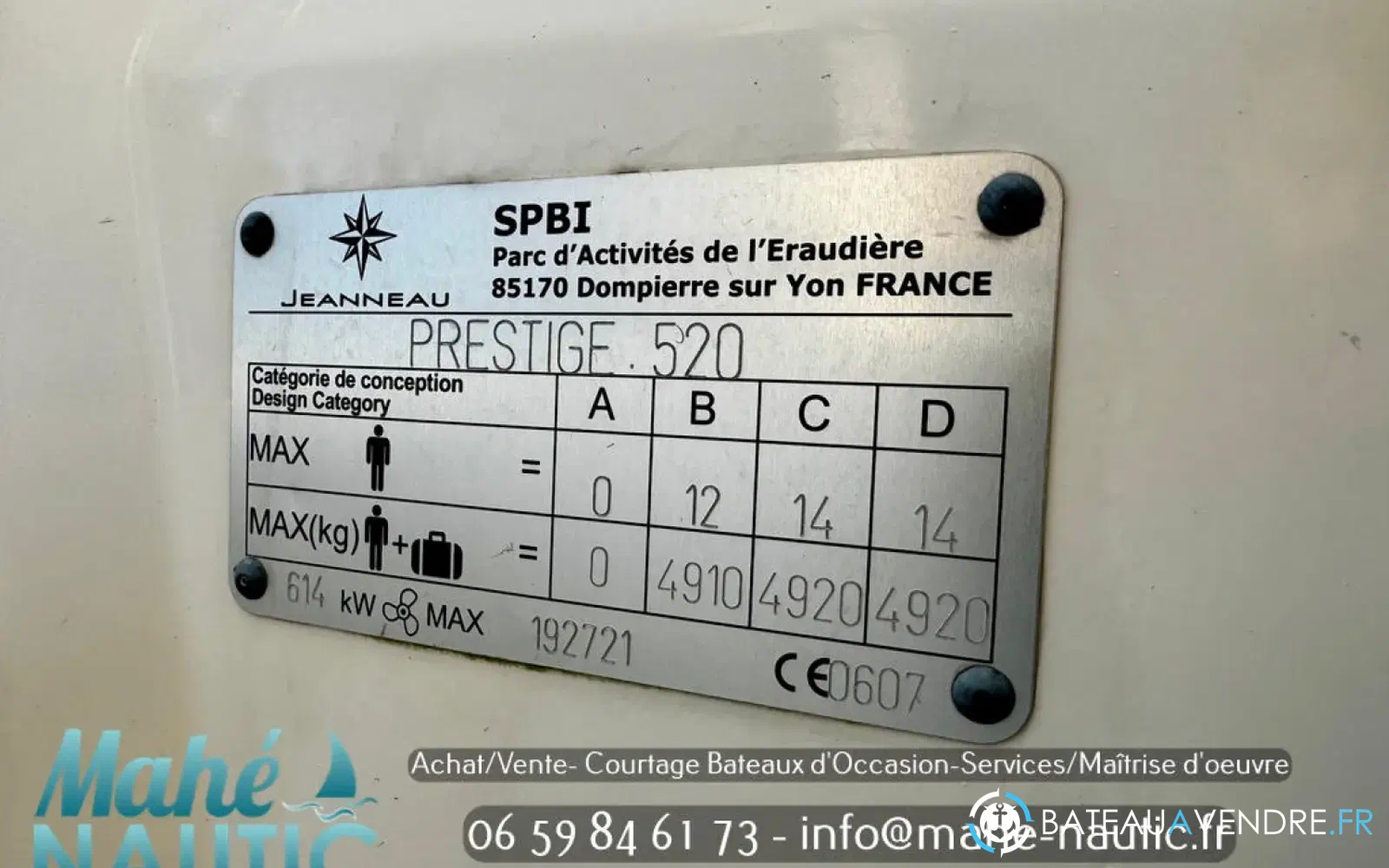 slider 33 Jeanneau Prestige 520 Fly