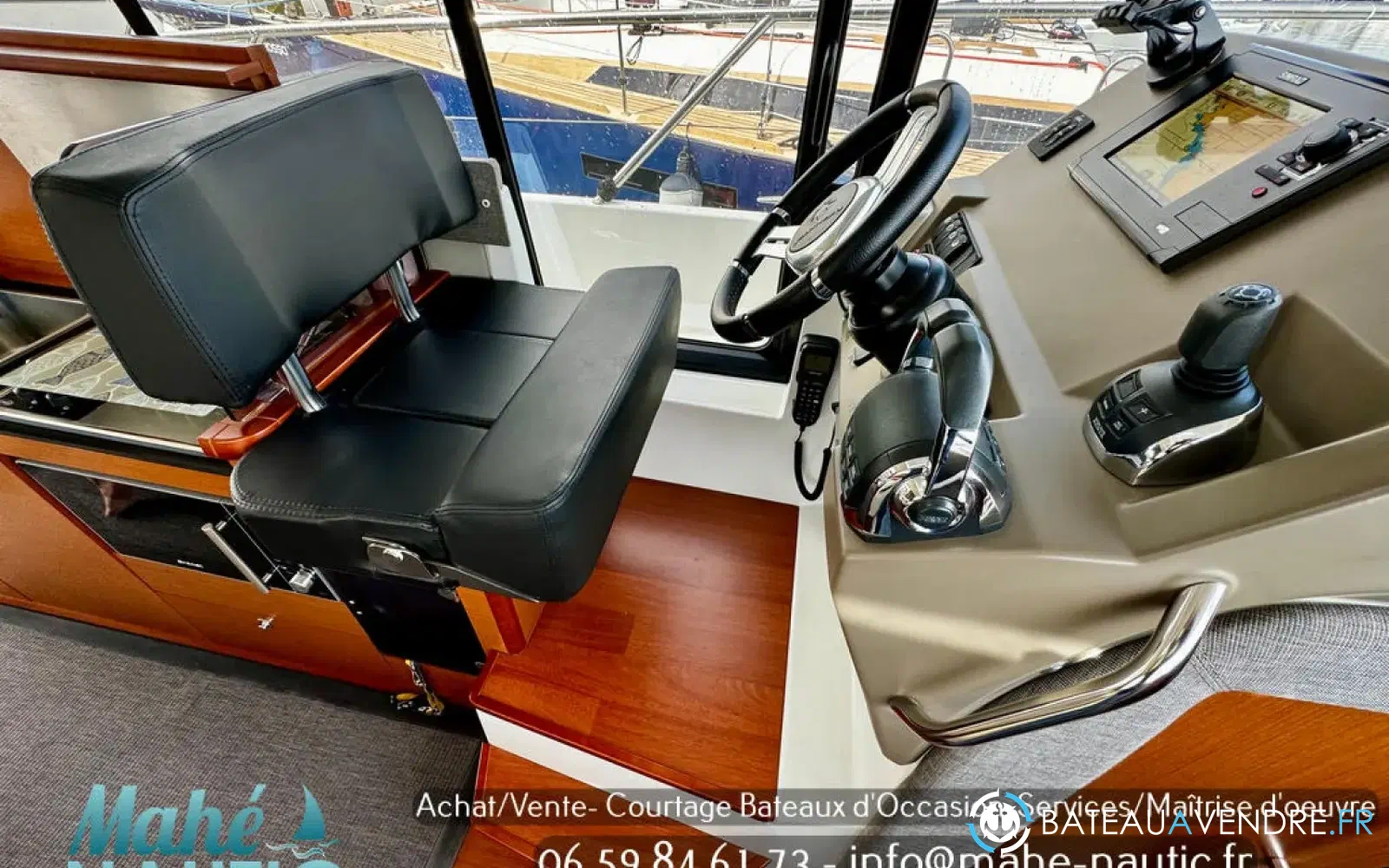 slider 12 Jeanneau NC 11