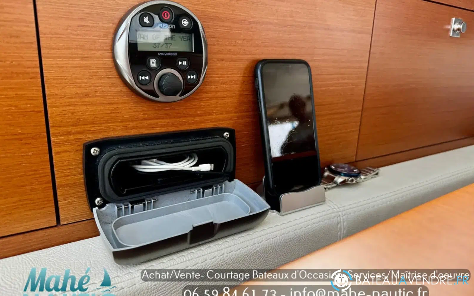 slider 14 Jeanneau NC 11
