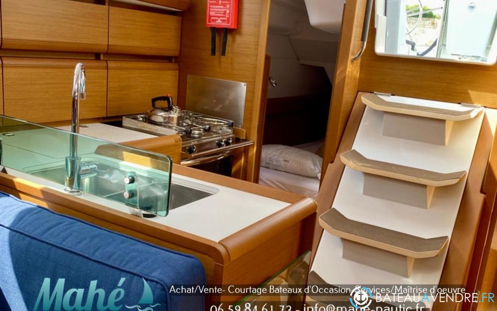 Jeanneau Sun Odyssey 389 cuisine / salle de bain photo 5