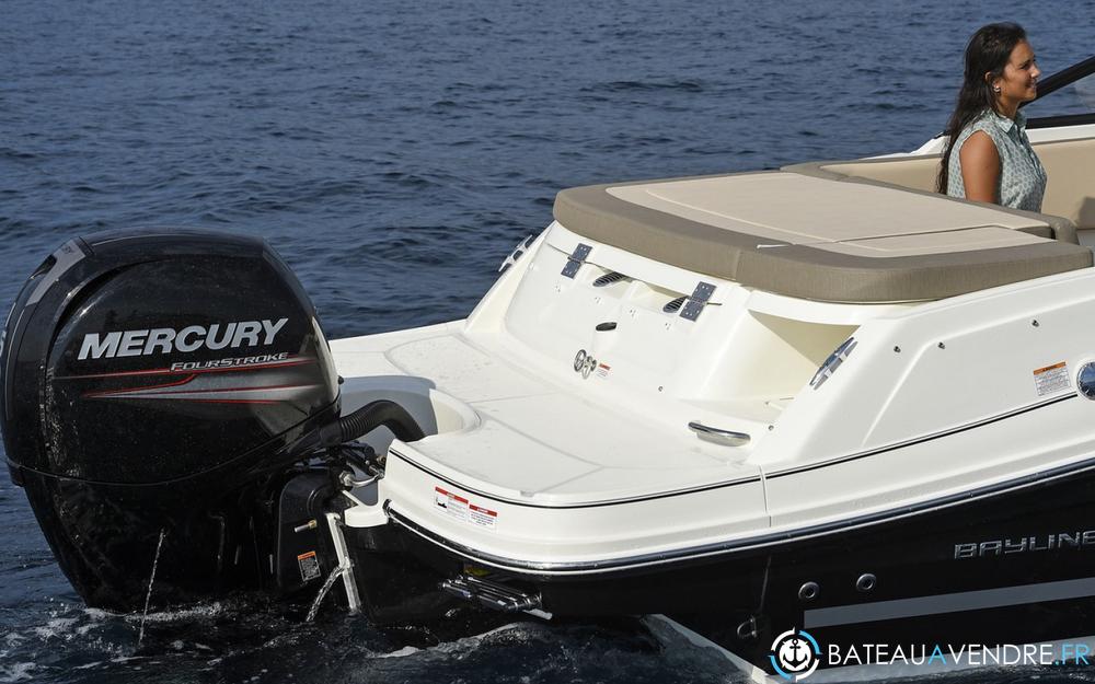 Bayliner VR5 Cuddy photo 4