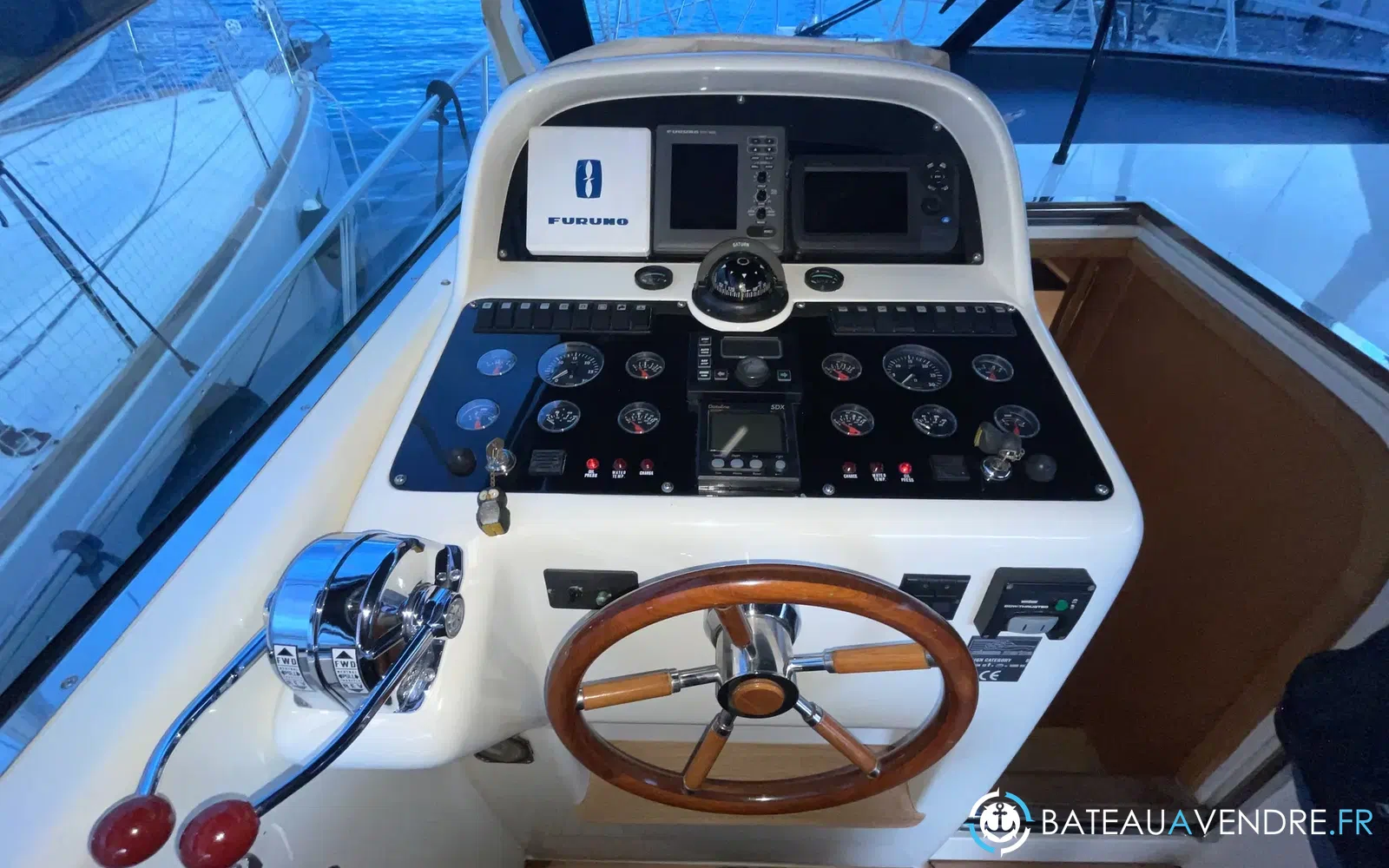 slider 12 Uniesse 42 Open