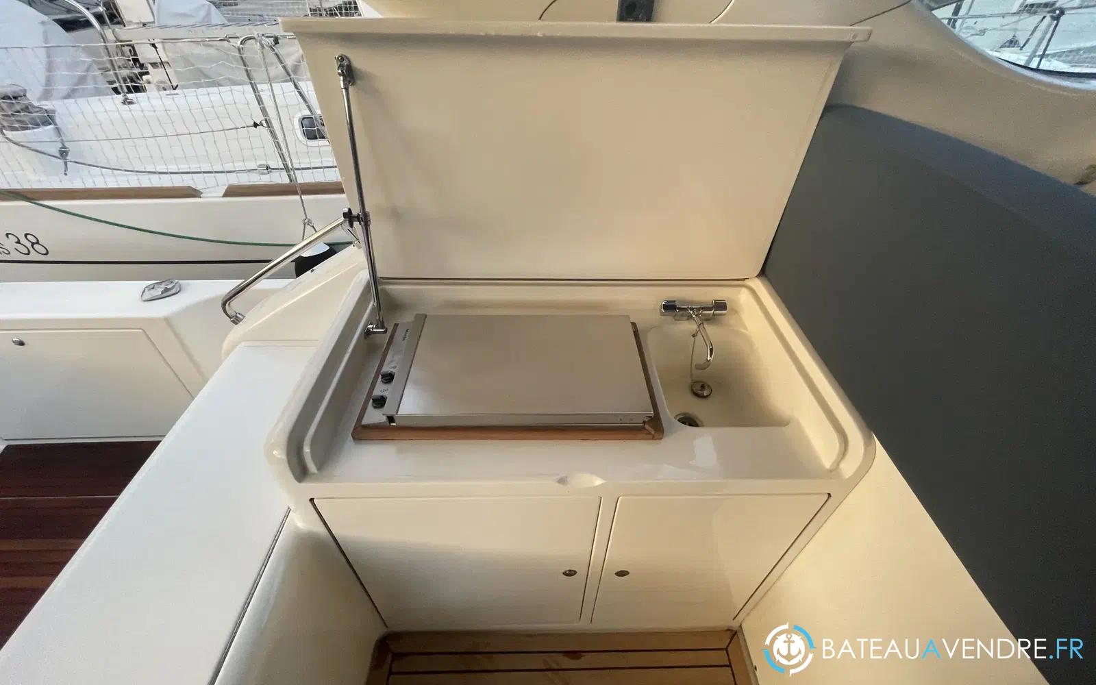 slider 5 Uniesse 42 Open