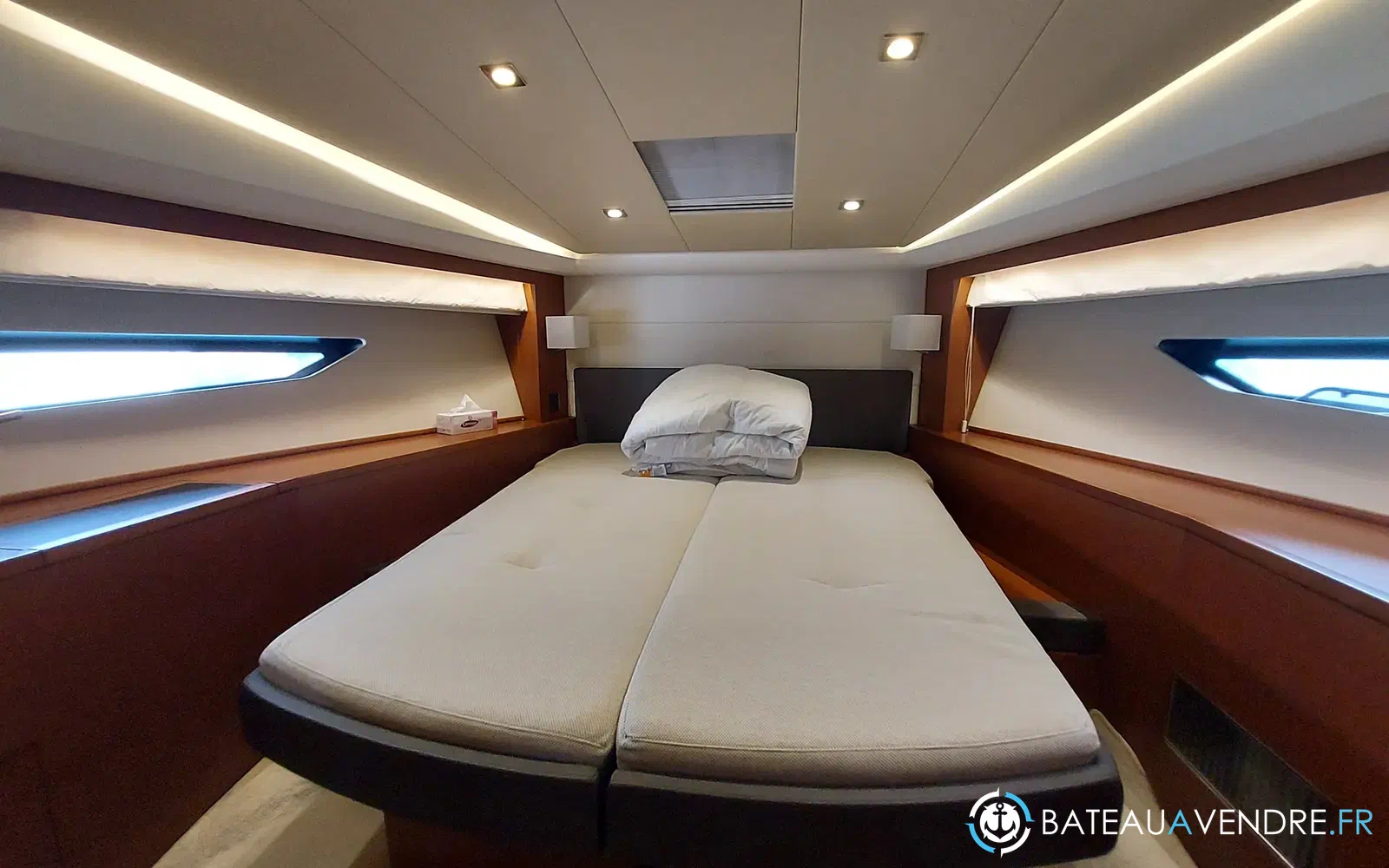 slider 12 Jeanneau Prestige 500 Fly