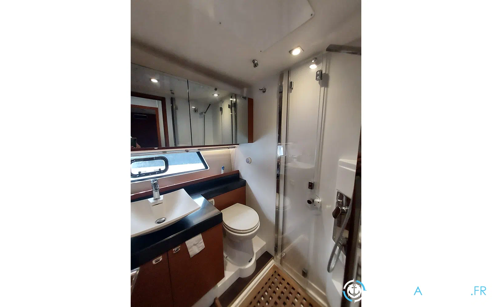 slider 15 Jeanneau Prestige 500 Fly