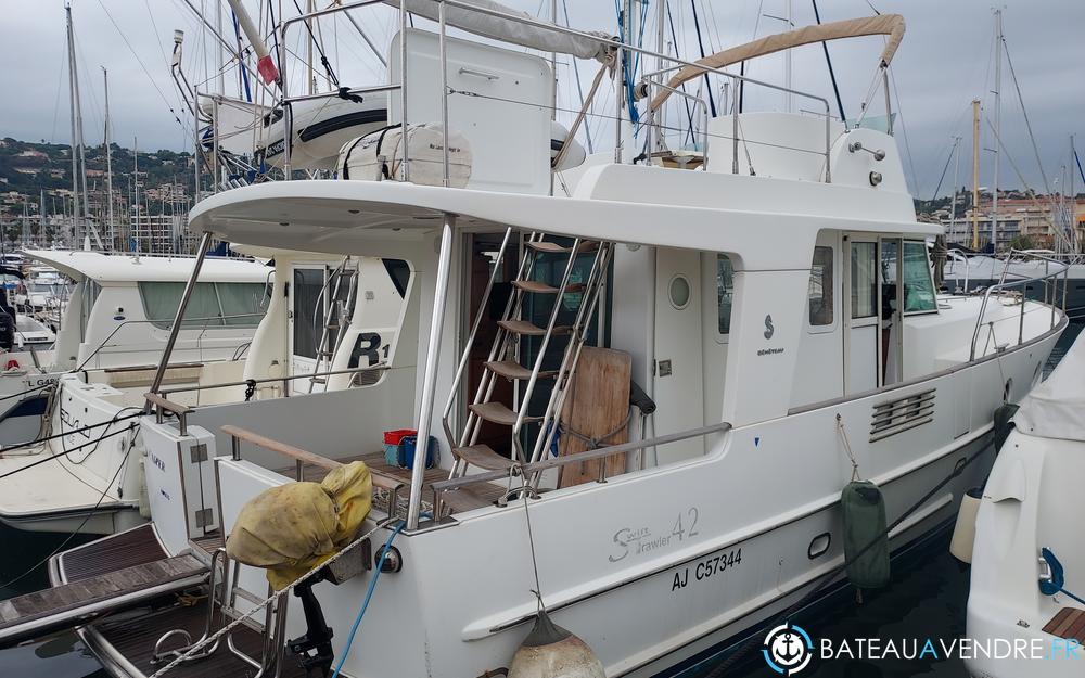 Beneteau Swift Trawler 42 photo 2