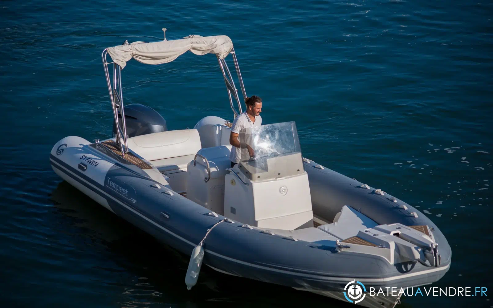 slider 0 Capelli Tempest 775