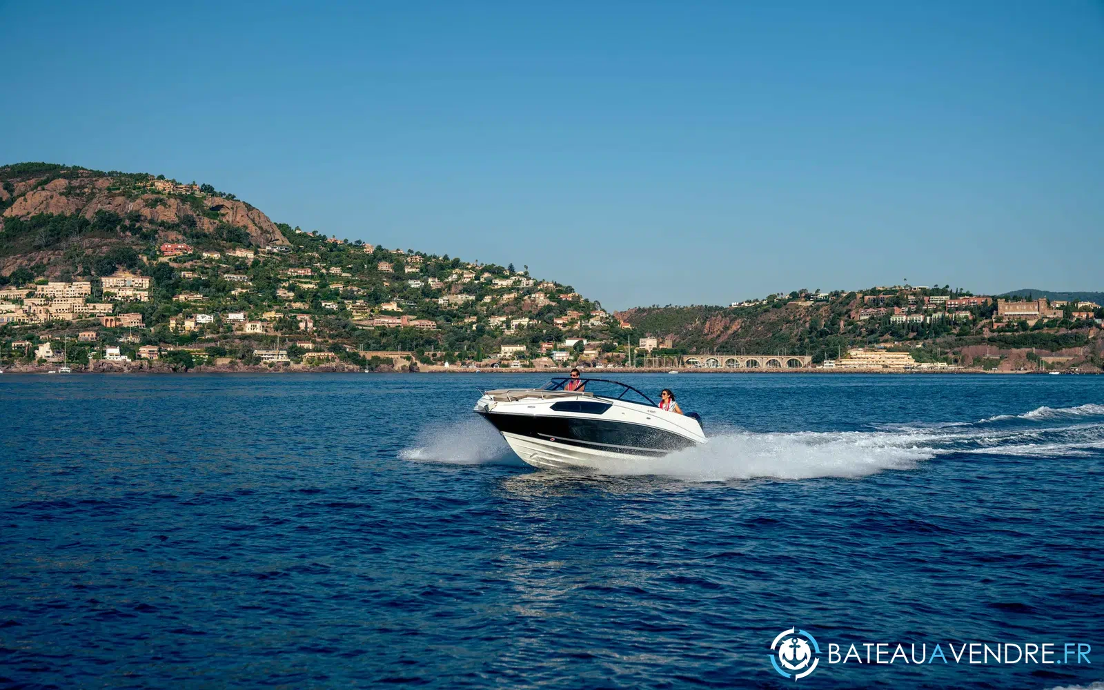 slider 9 Bayliner VR6
