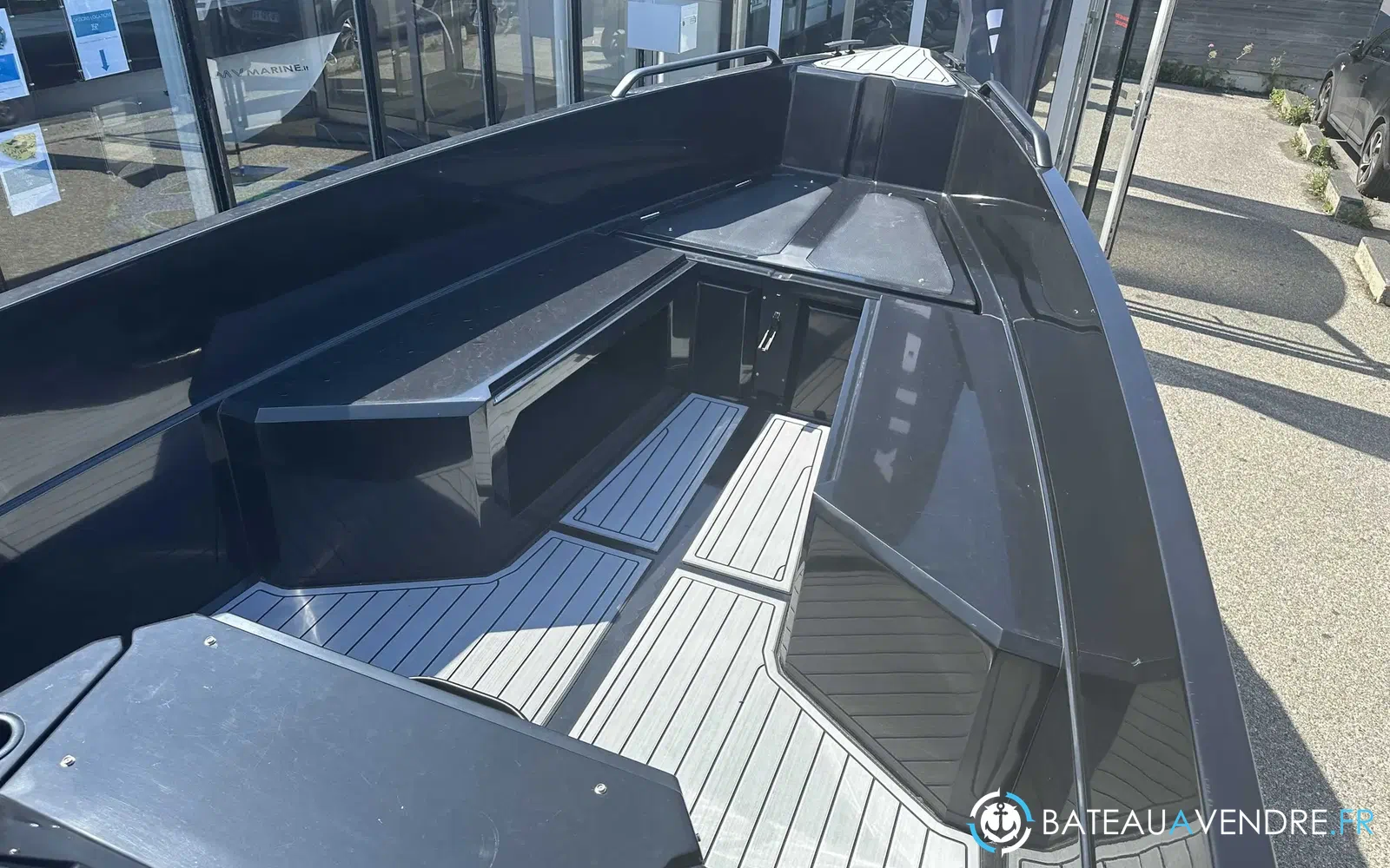 slider 3 Iron Boats 827