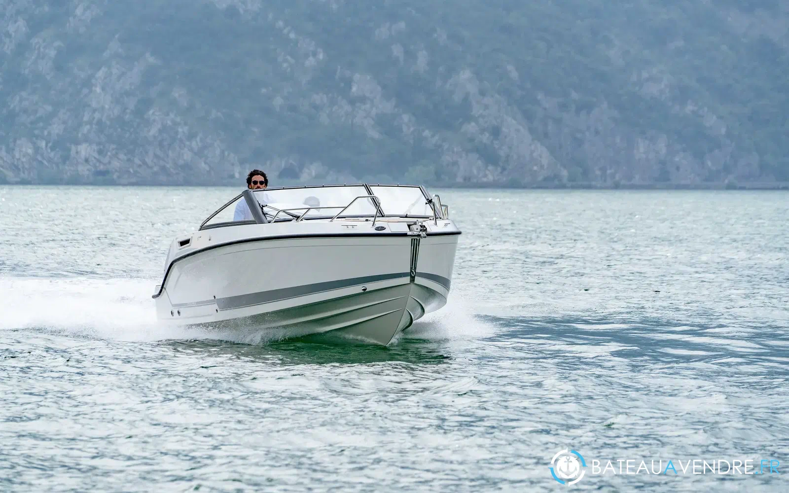 slider 0 Quicksilver Activ 675 Cruiser
