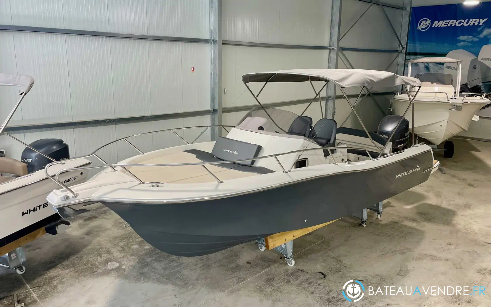 slider 0 White Shark 240 SC