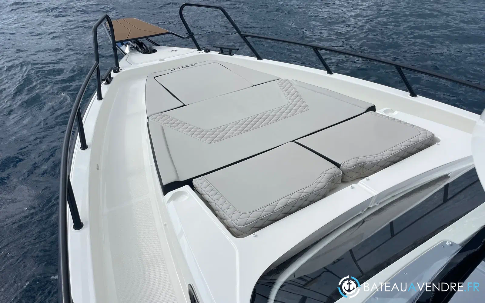 slider 6 Navan S30