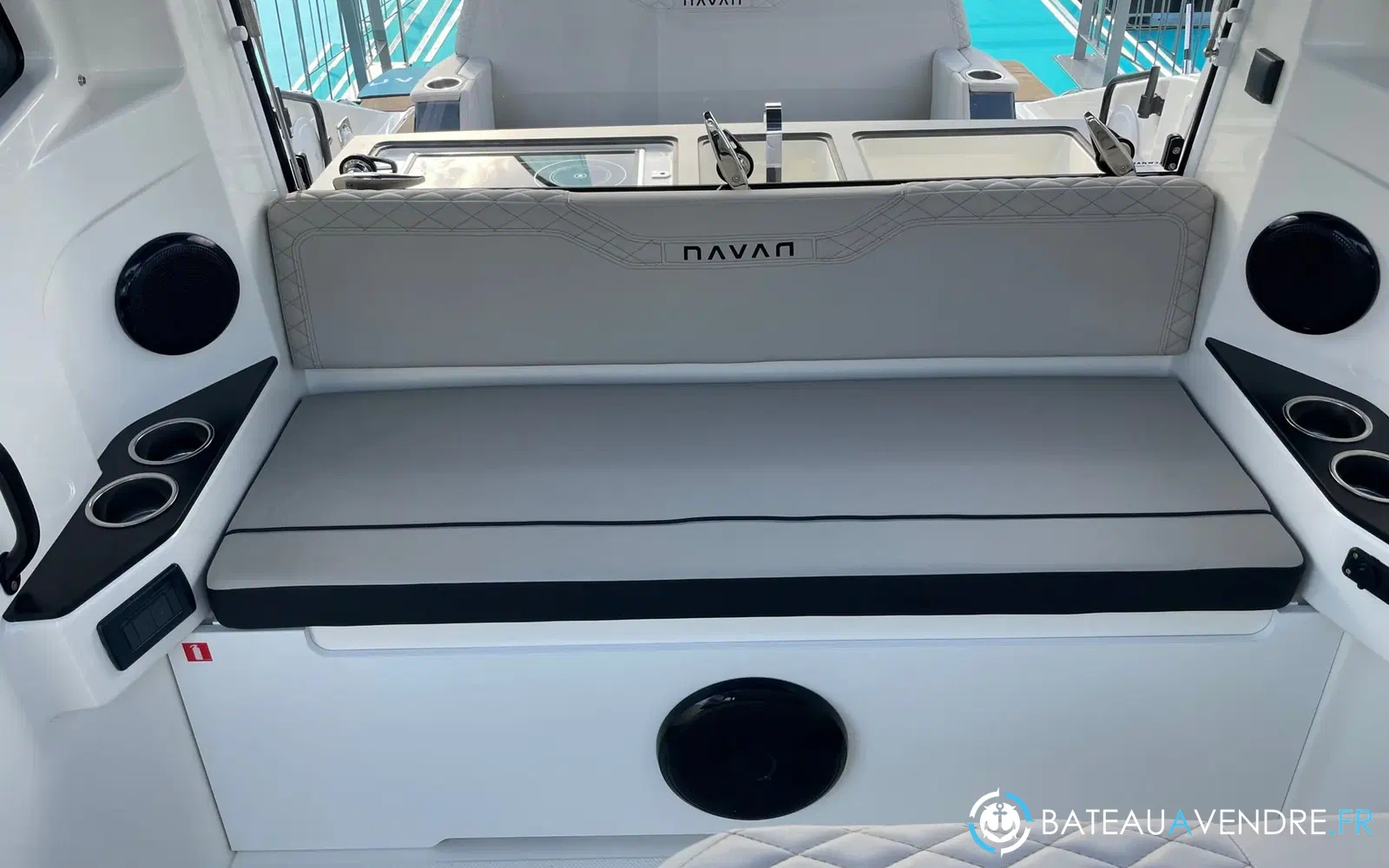 slider 11 Navan C30