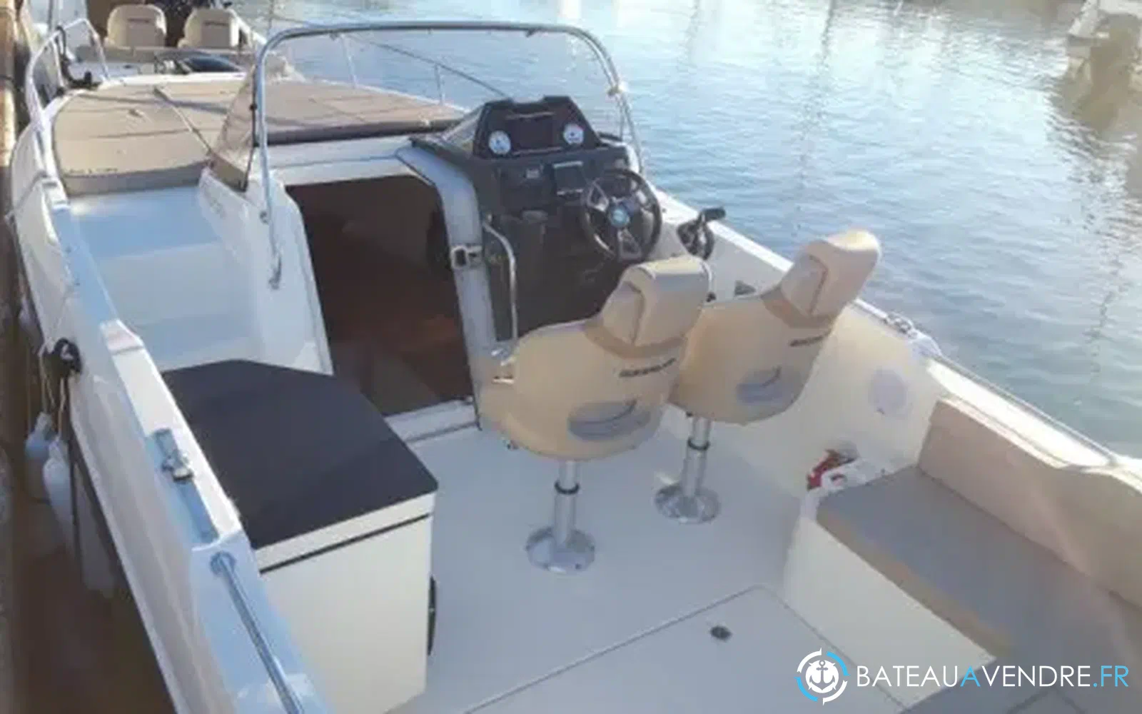 slider 3 Quicksilver Activ 755 Sundeck
