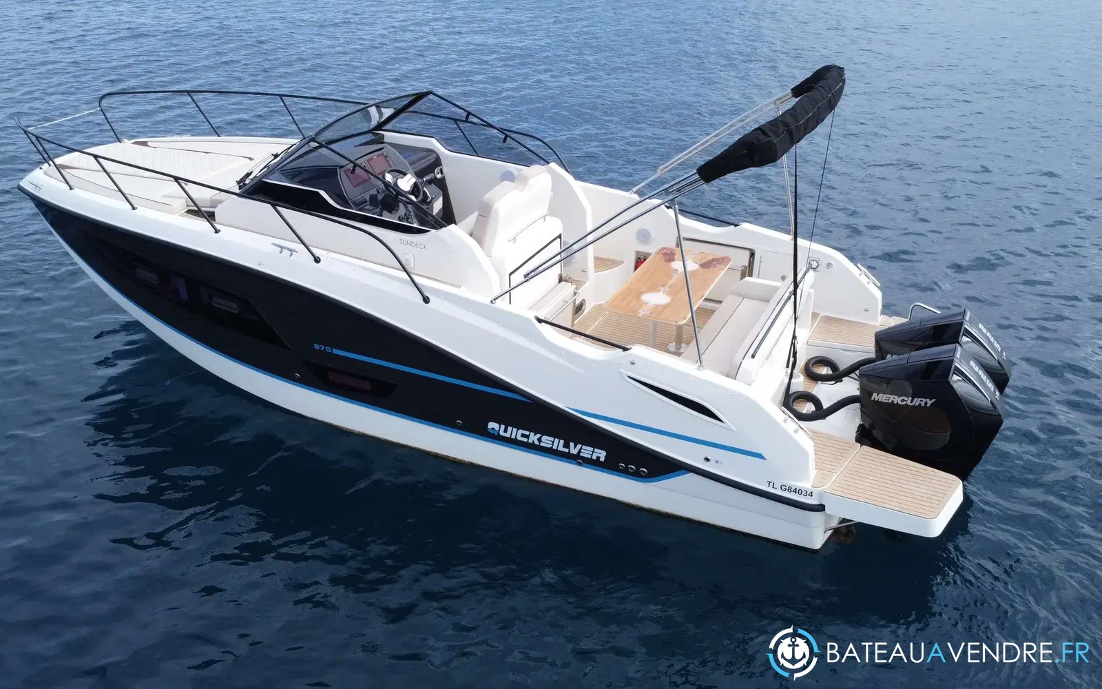 slider 2 Quicksilver Activ 875 Sundeck