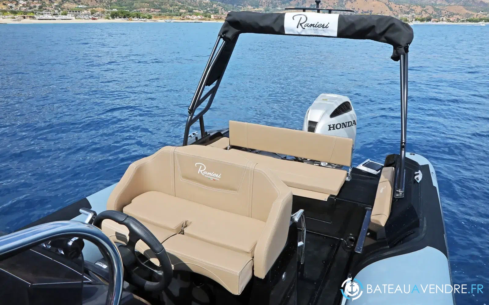 slider 4 Ranieri Cayman 26 Sport Touring