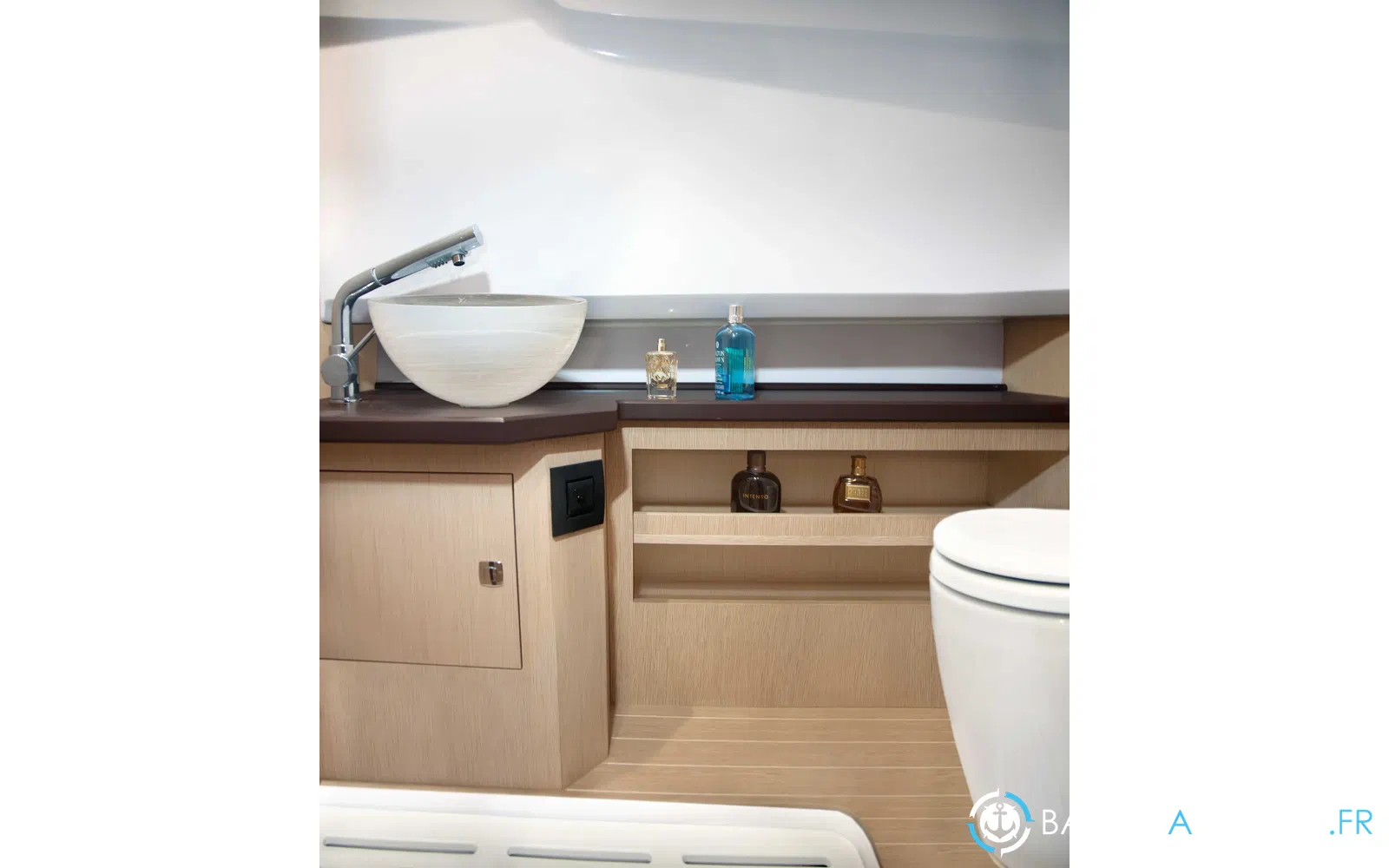 slider 8 Ranieri Cayman 38