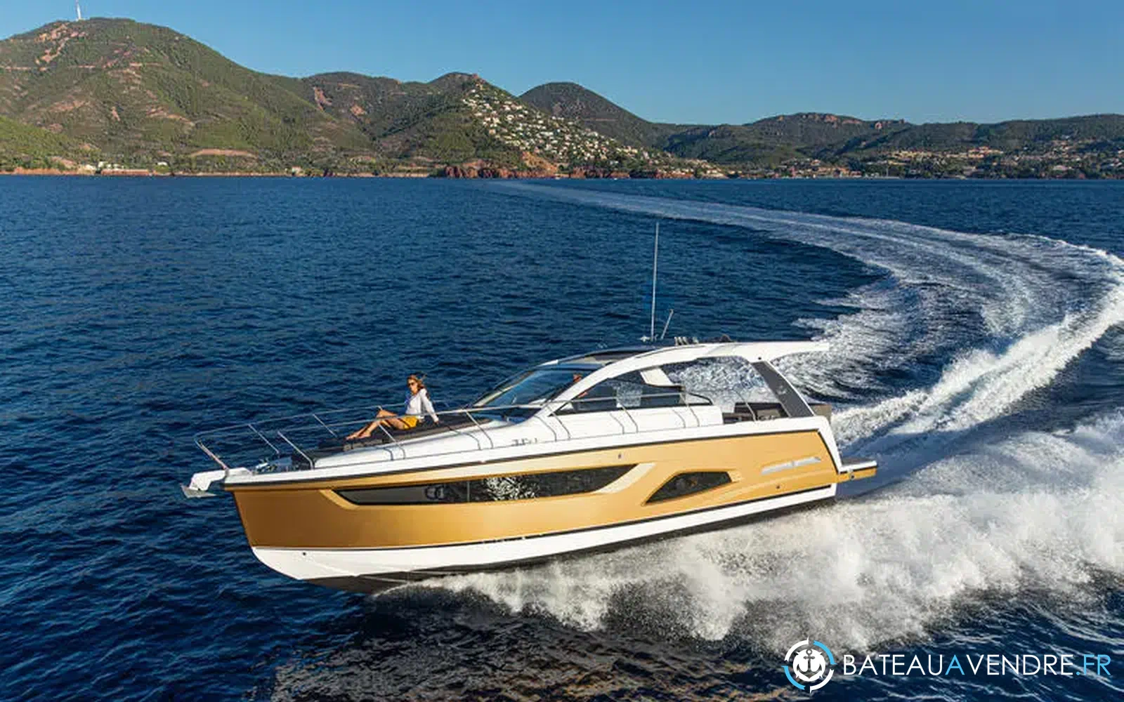 slider 10 Sealine S 390