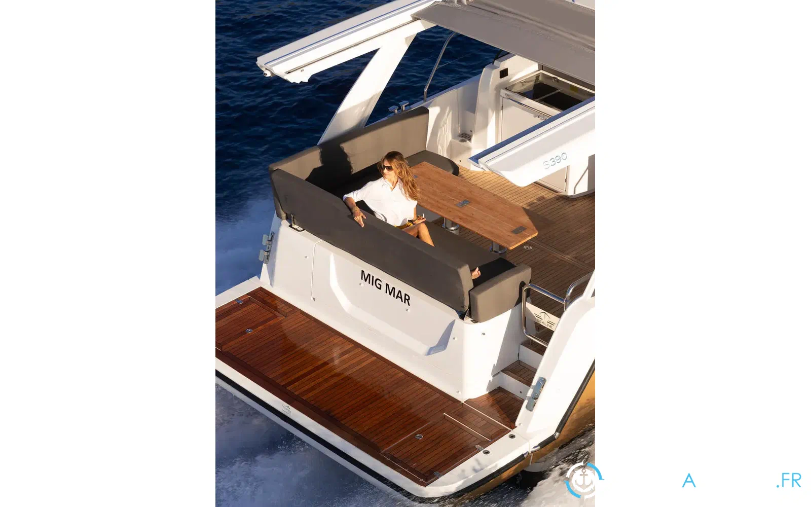 slider 13 Sealine S 390