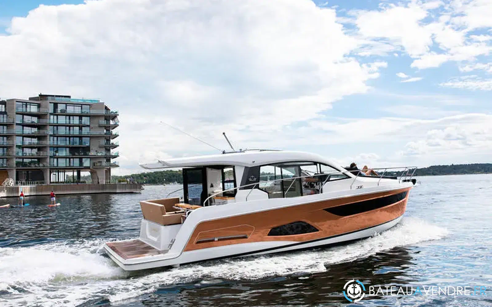 slider 13 Sealine C390