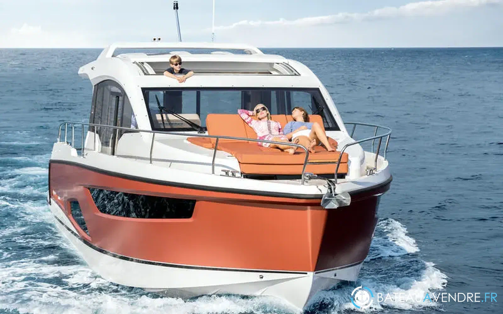 slider 3 Sealine C430