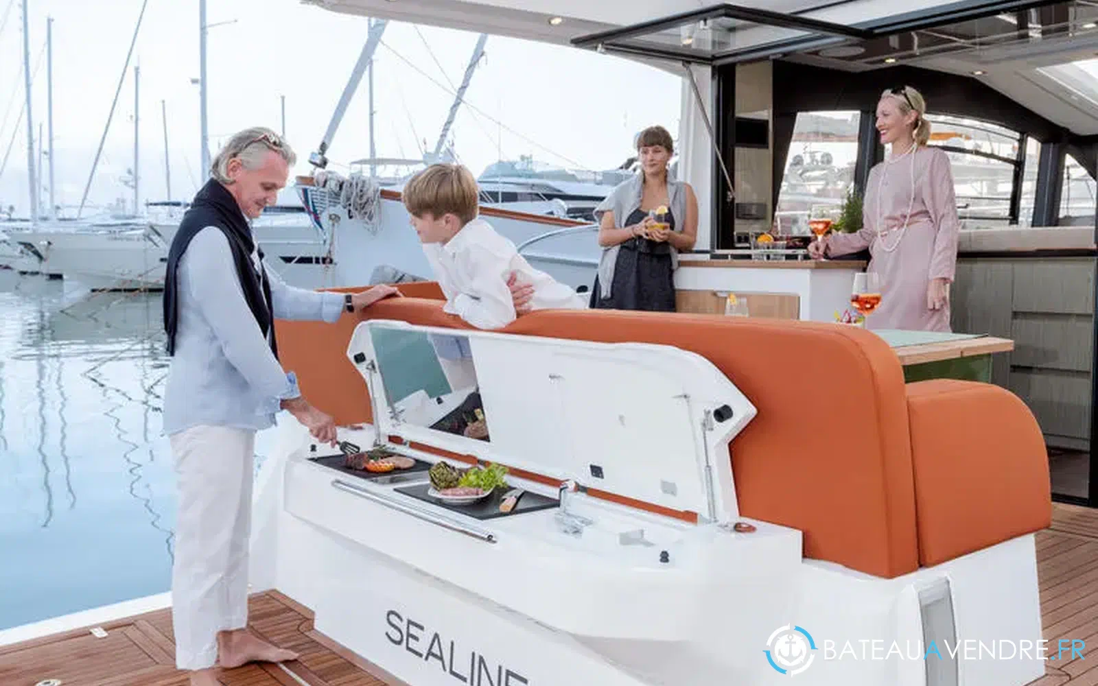 slider 4 Sealine C430