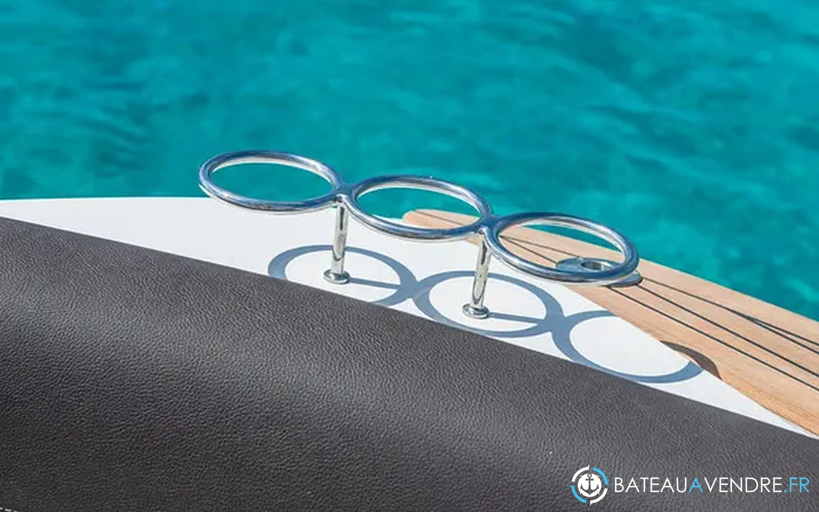slider 2 Sea Ray Sundancer 320