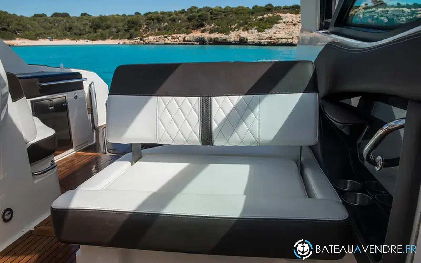 slider 5 Sea Ray Sundancer 320