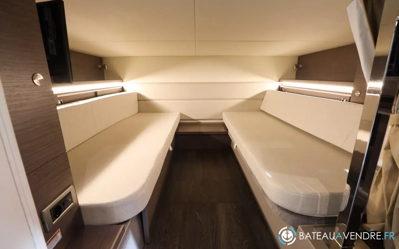 slider 11 Sea Ray 320 Sundancer OB