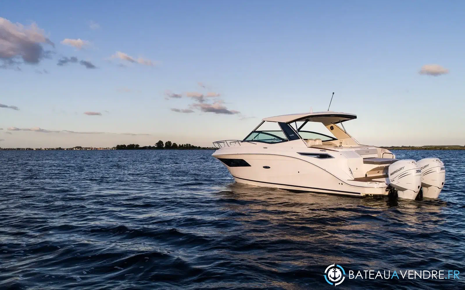 slider 1 Sea Ray 320 Sundancer OB