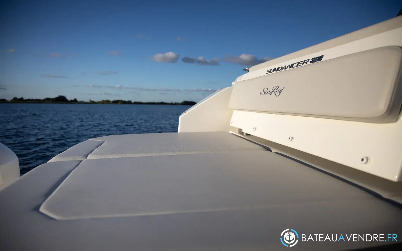 slider 2 Sea Ray 320 Sundancer OB