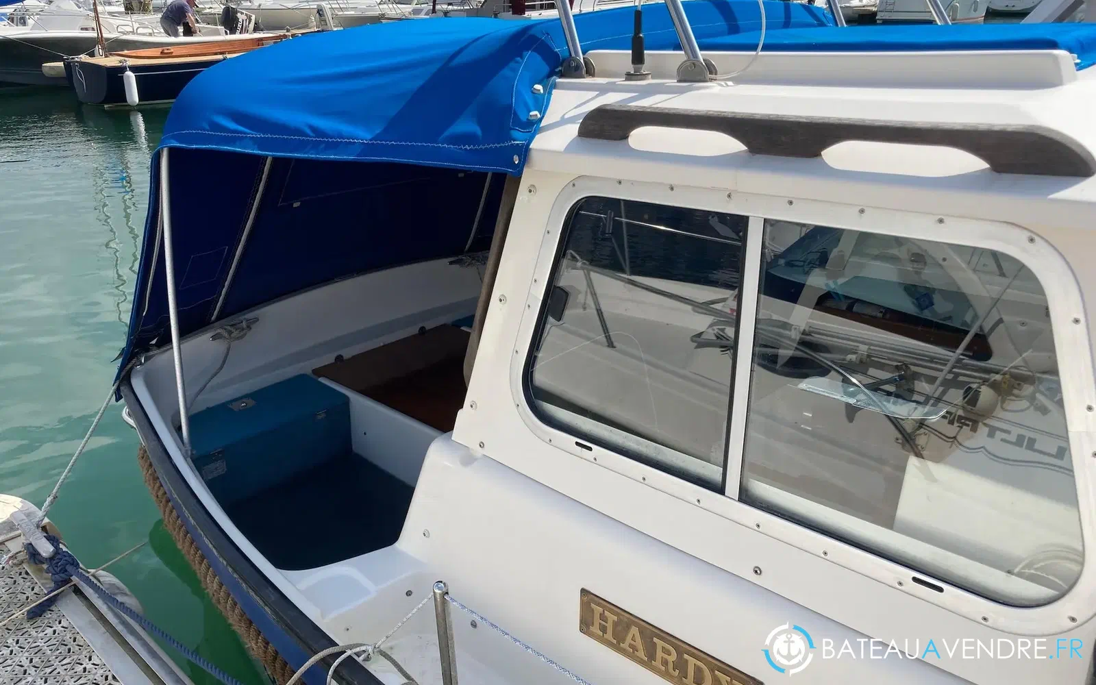 slider 22 Hardy 20 Pilot Family