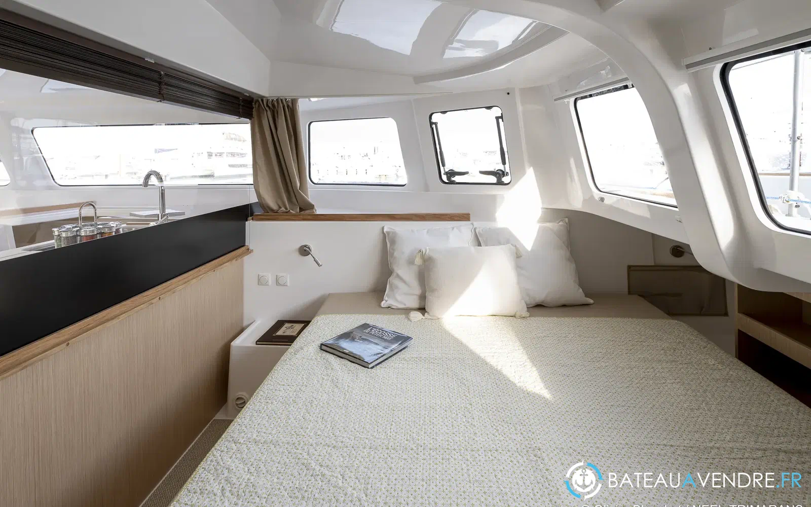 slider 32 Neel Trimarans Neel 43