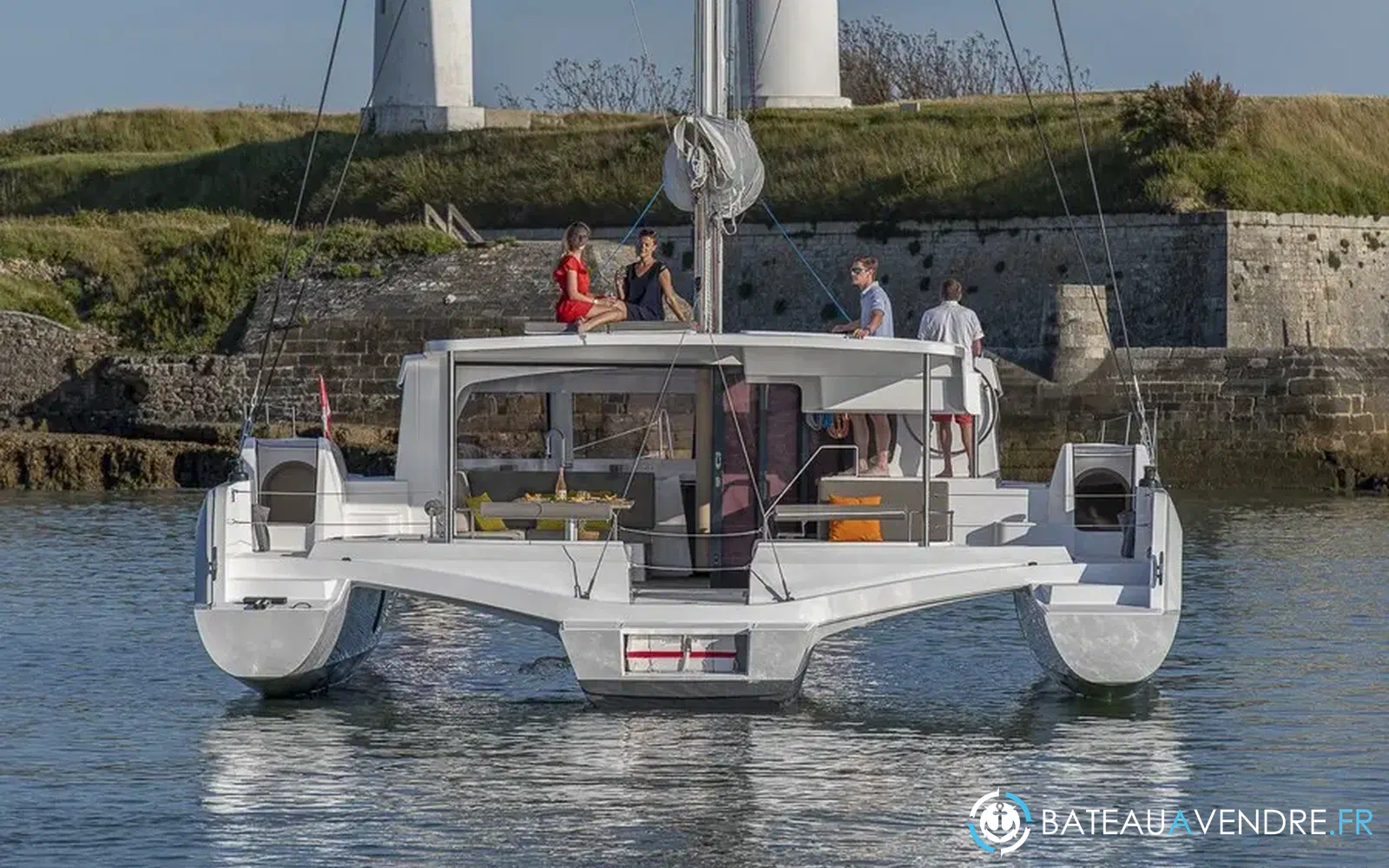 slider 2 Neel Trimarans Neel 47
