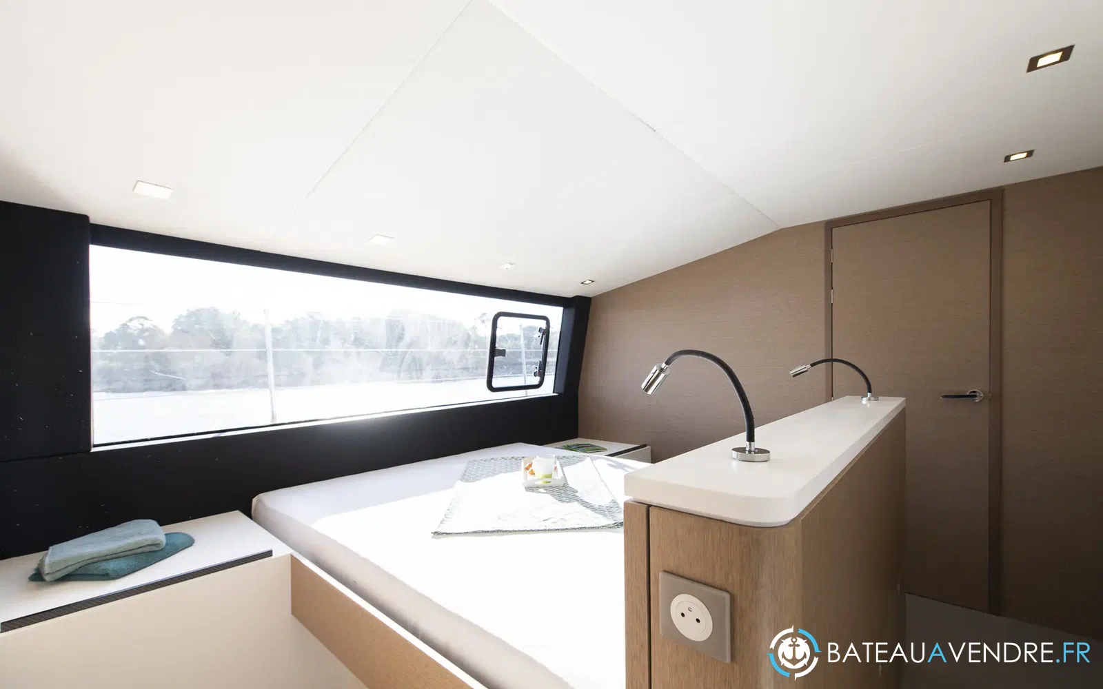 slider 13 Neel Trimarans Neel 65