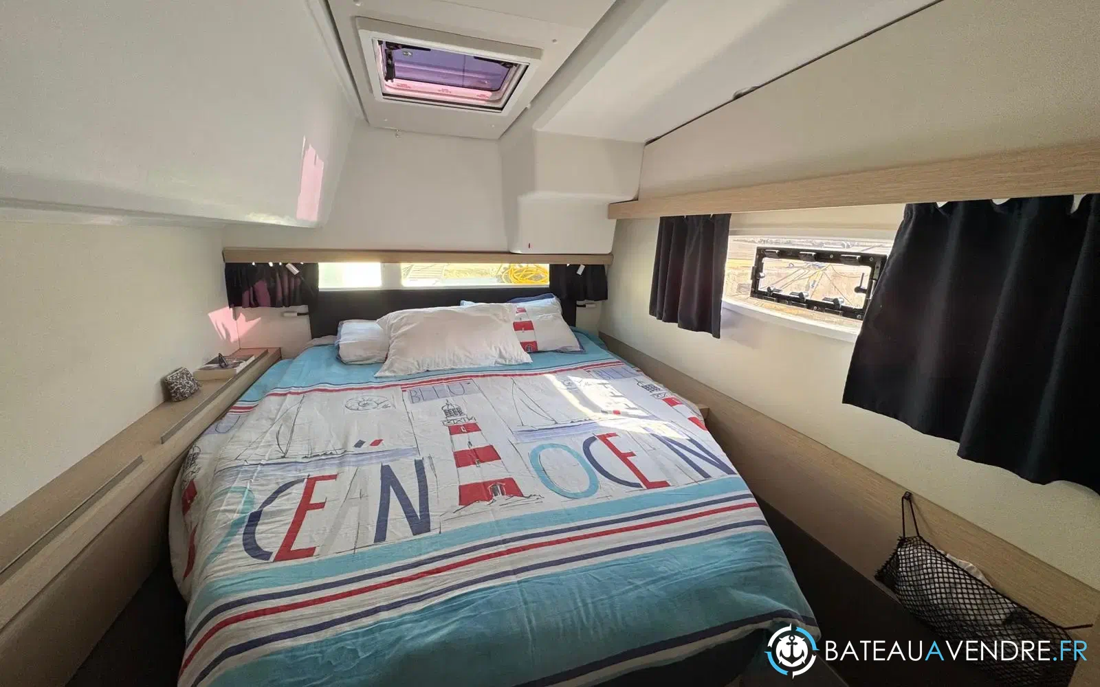slider 15 Fountaine Pajot Lucia 40