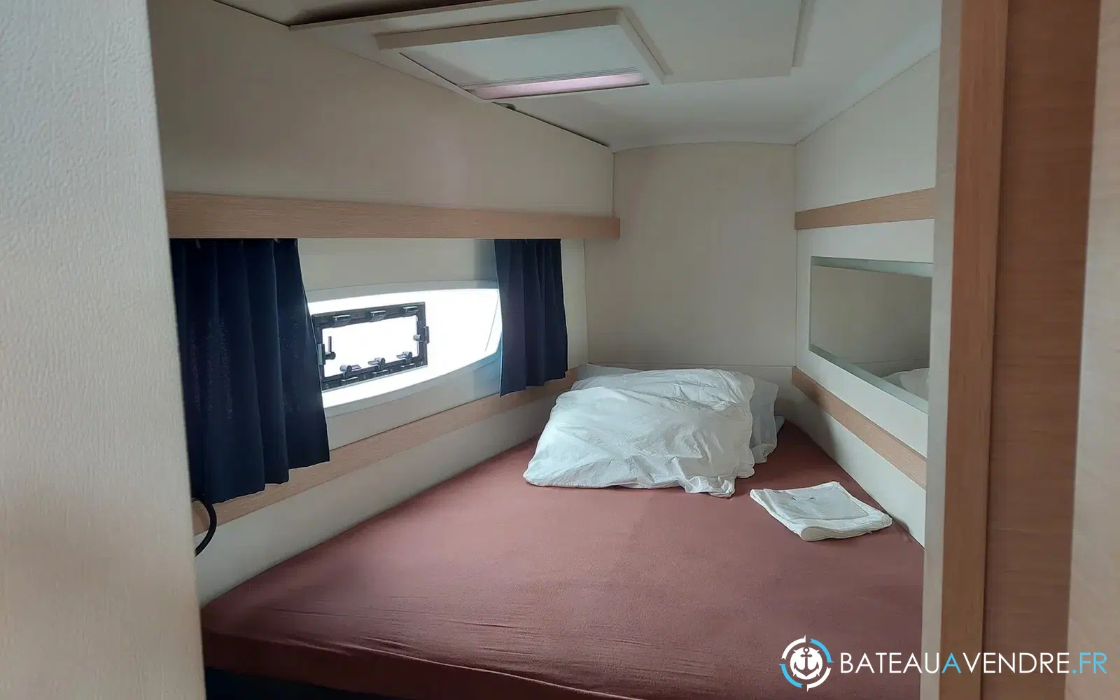slider 18 Fountaine Pajot Lucia 40