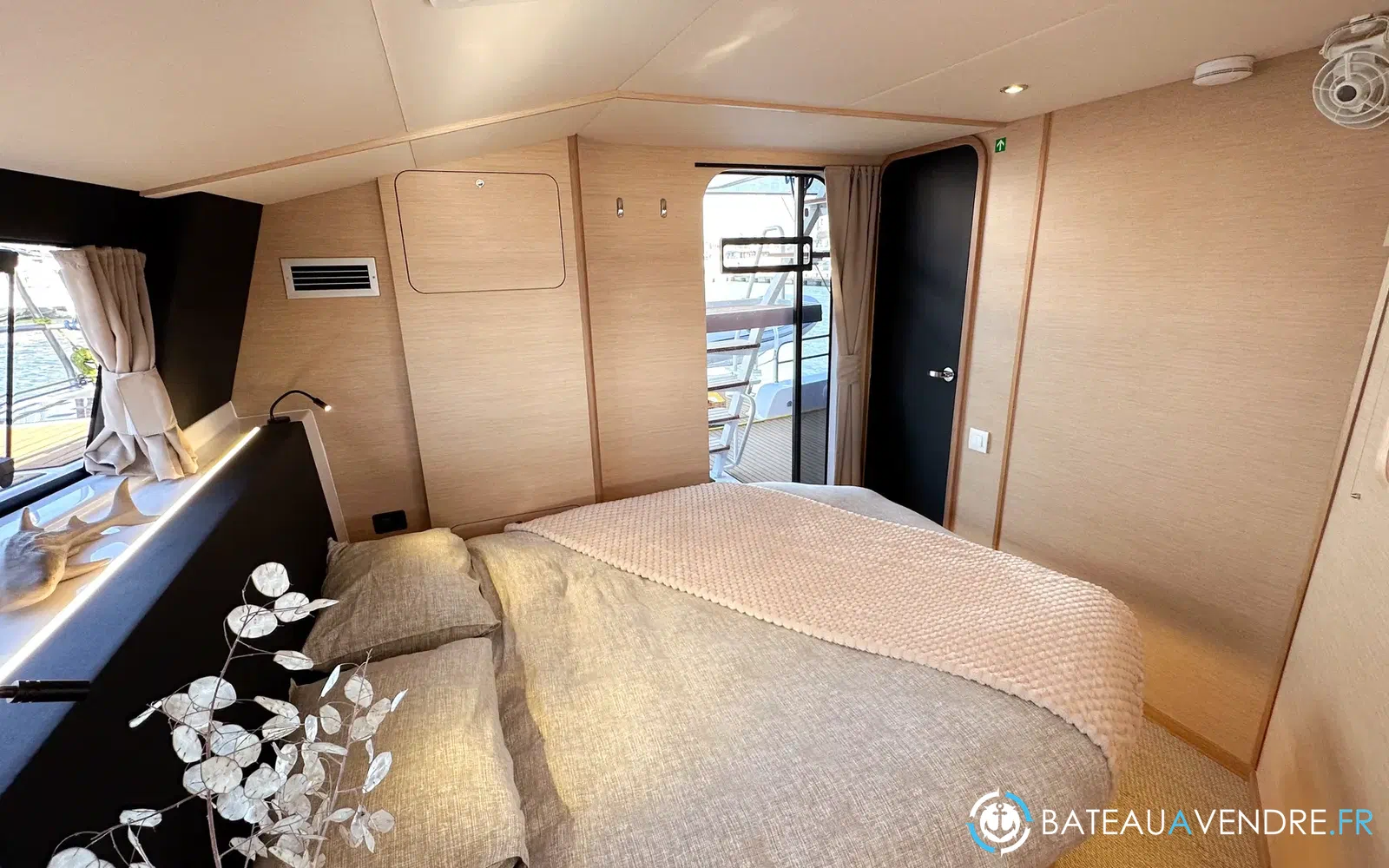 slider 24 Neel Trimarans Neel 52
