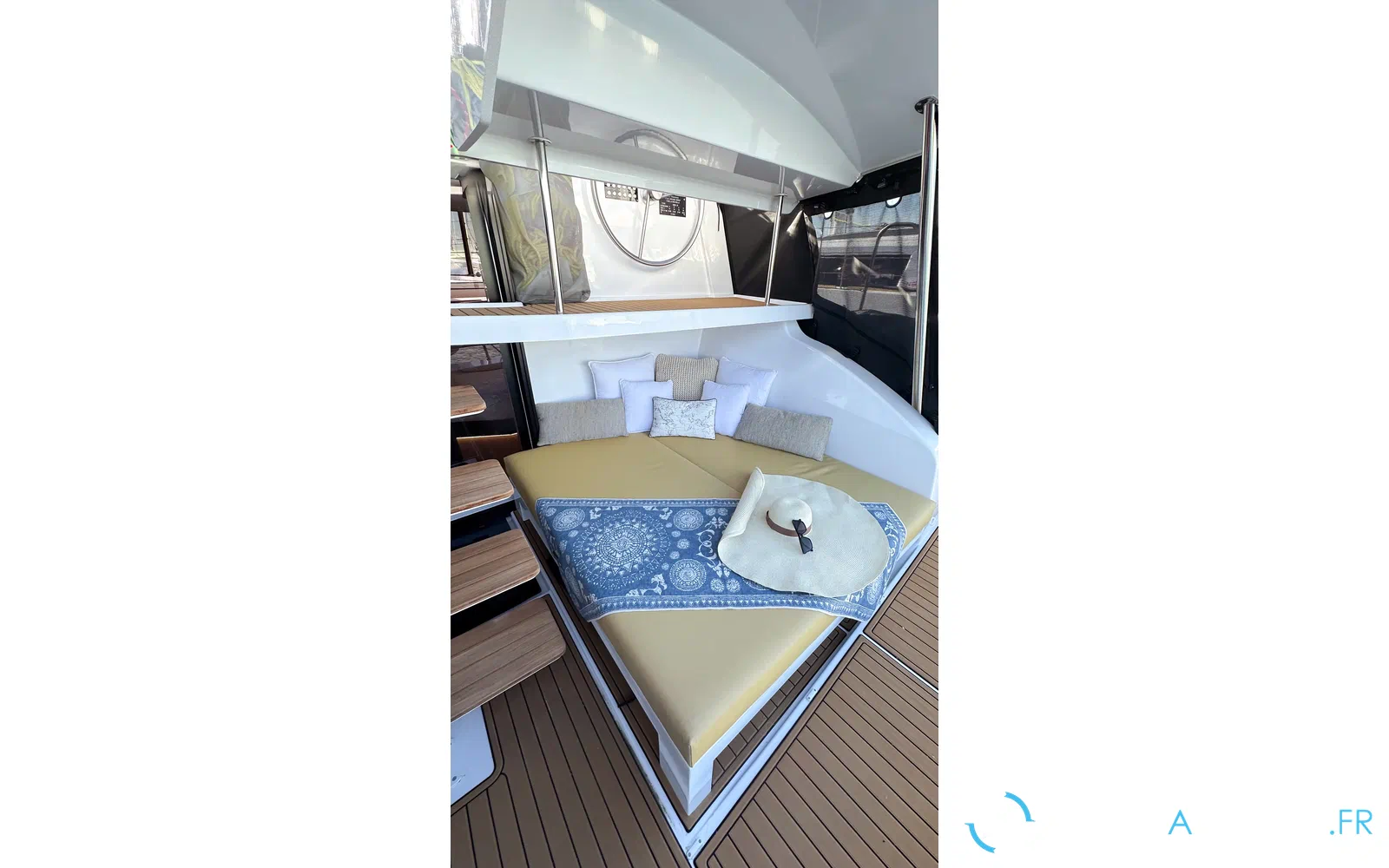 slider 29 Neel Trimarans Neel 52