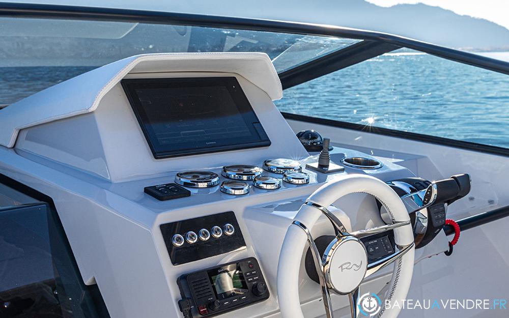 Rio Yachts Daytona 34 electronique / cockpit photo 3